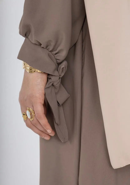 Abaya mit Schleifenärmel - Taupe